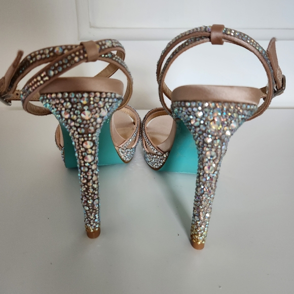 BETSEY JOHNSON Adde dress High heels jewel size 7, cocktail party pump - Picture 3 of 10